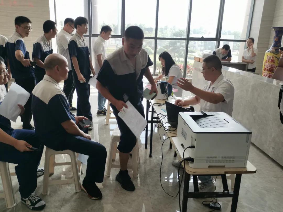 無(wú)償獻(xiàn)血，溫暖相傳